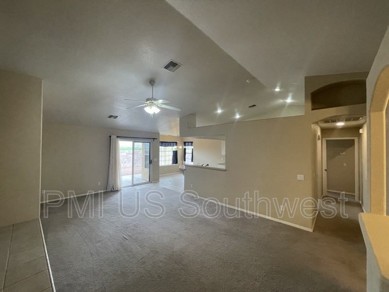 2435 E Palo Verde Ct - Photo 2 of 22