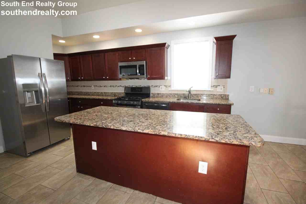 83 Devon St #1 - Photo 4 of 24