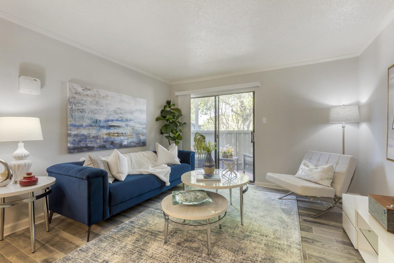 Brixton McKinney Apartments - Photo 3 of 24