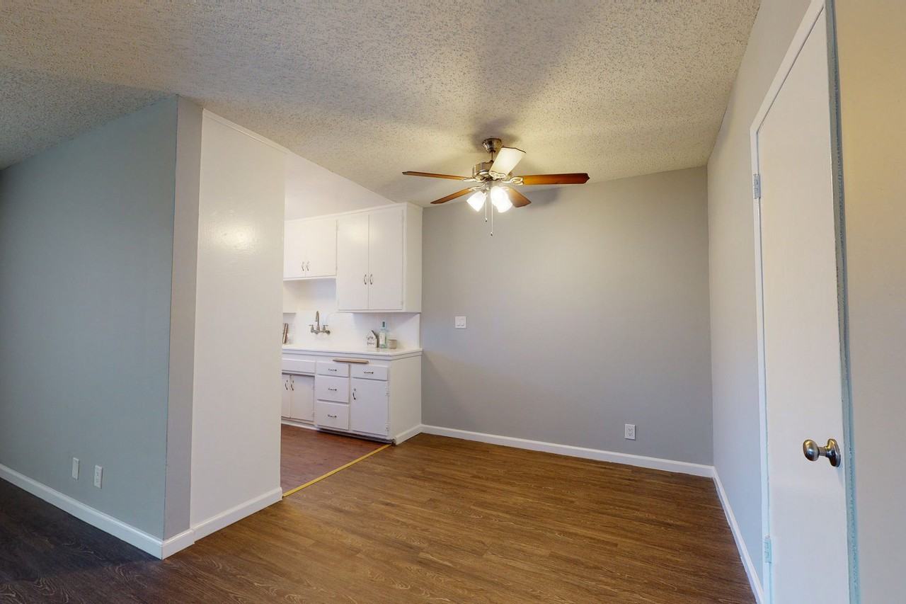 Venice Blvd Apartments - Photo 4 of 18