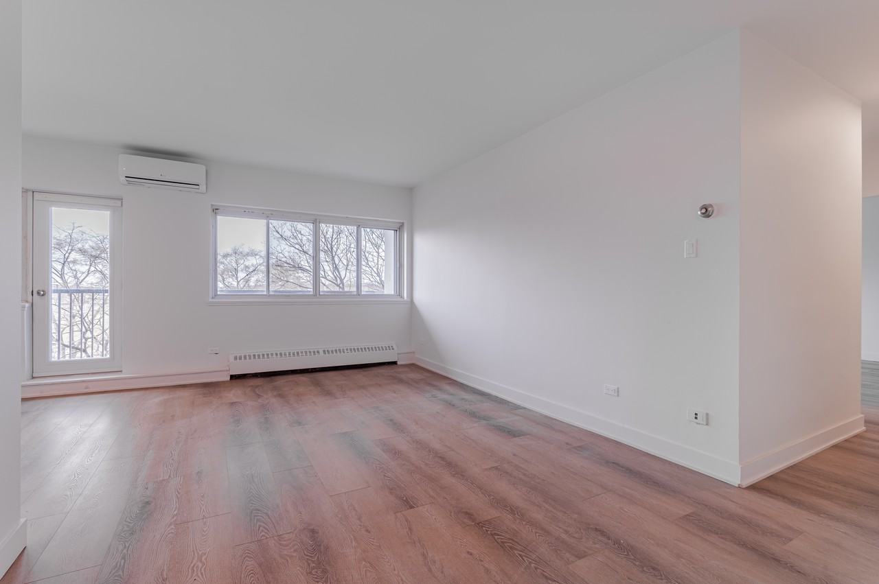 406 Rue Crépeau - Photo 2 of 26