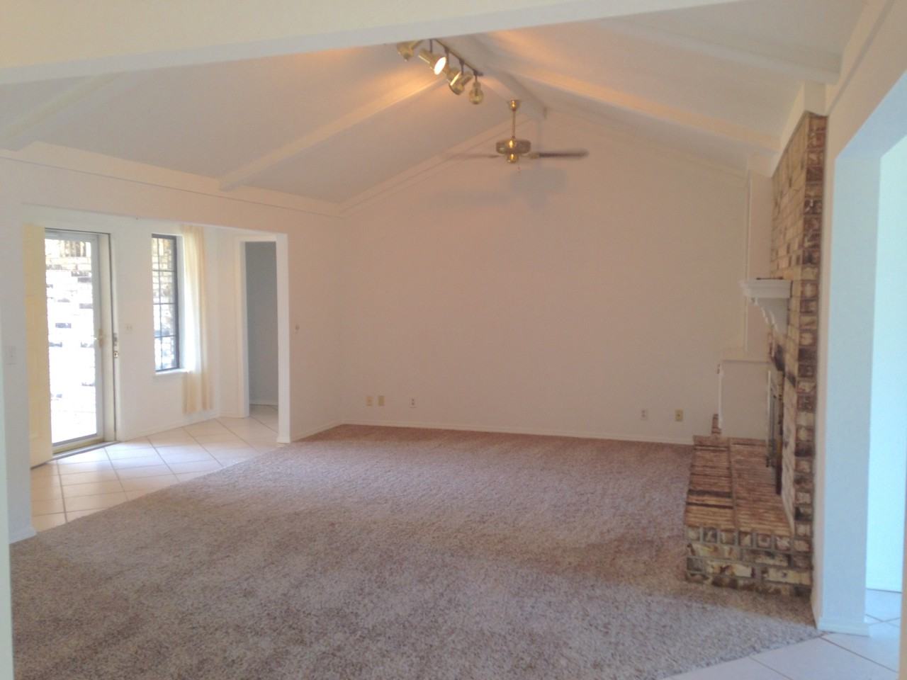 3220 Cove Hollow Ct #1 - Photo 4 of 10