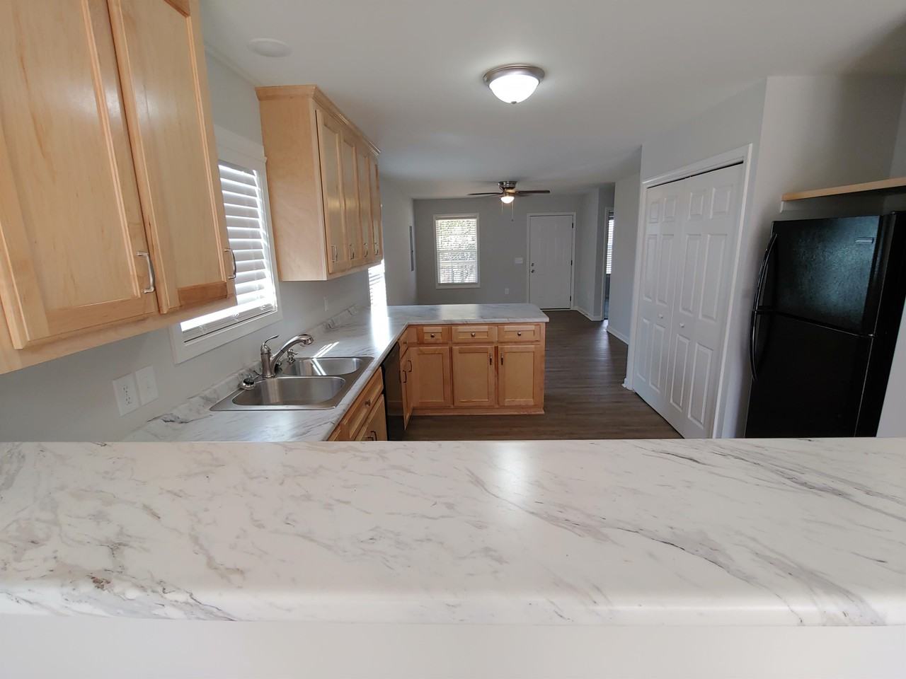 410 E 12th St #1 - Photo 5 of 22