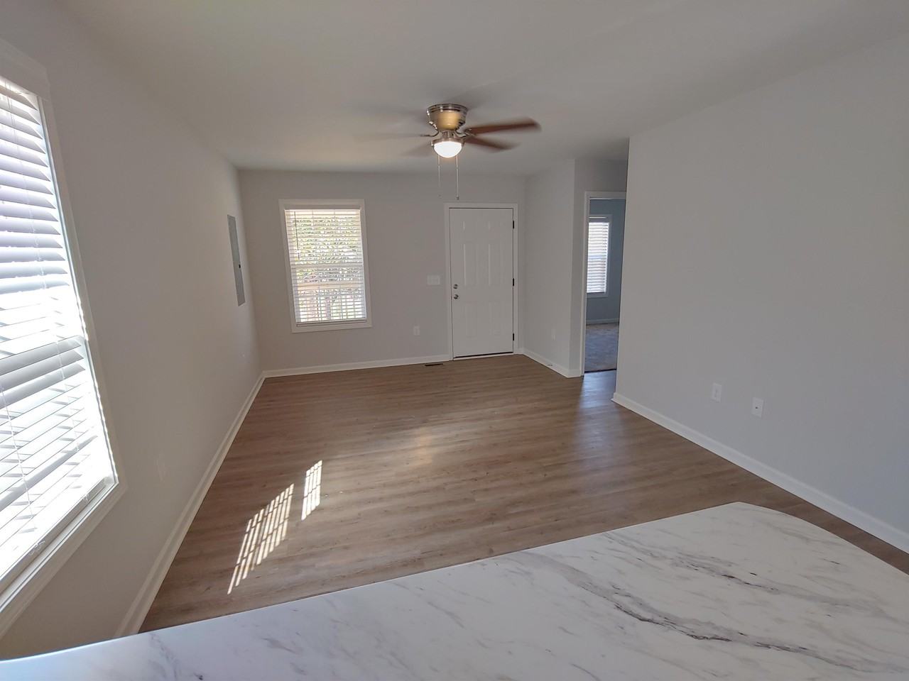 410 E 12th St #1 - Photo 7 of 22