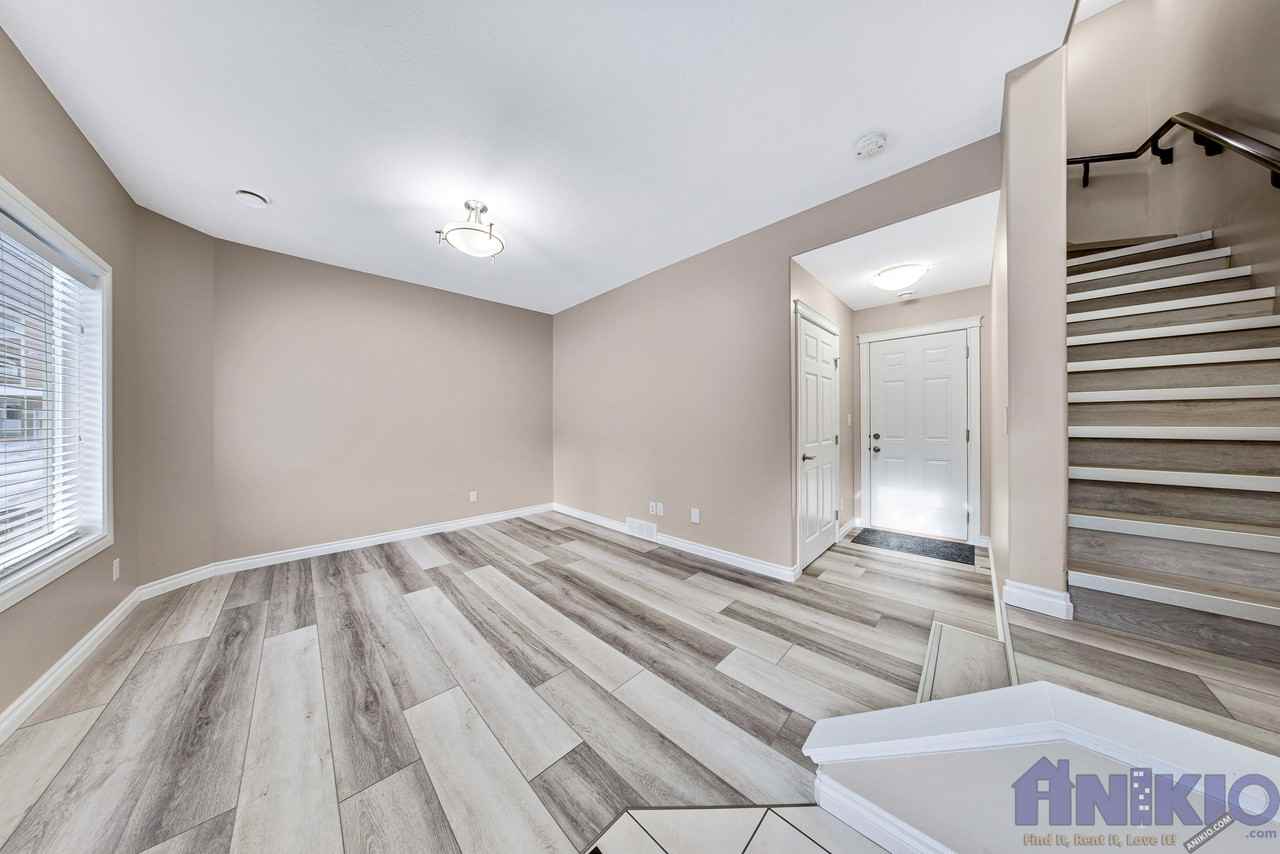 3 Bedroom Townhouse in Stonebridge - Photo 3 of 15