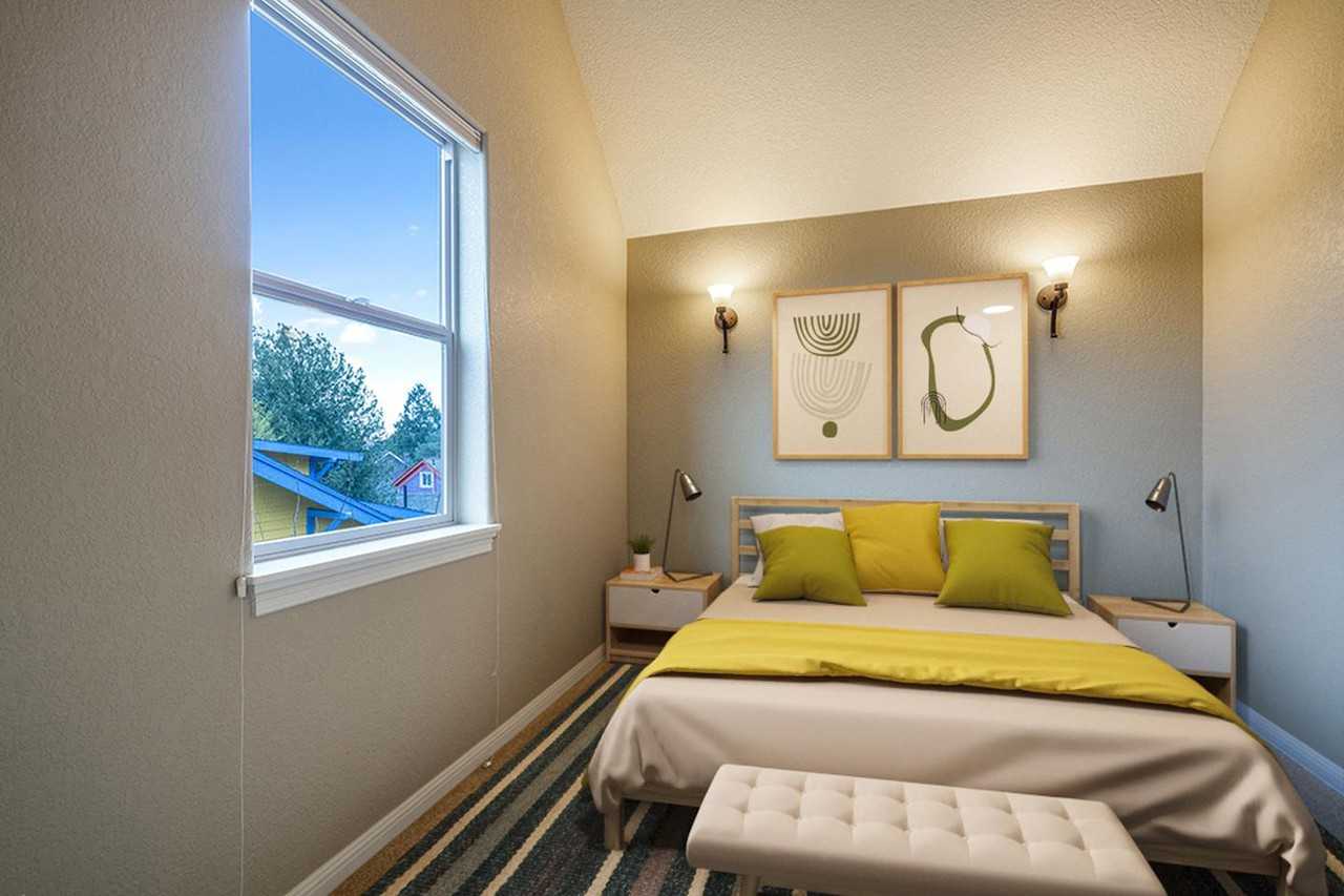 Custom Alberta Arts home walkable to top eateries & bars - Photo 7 of 20