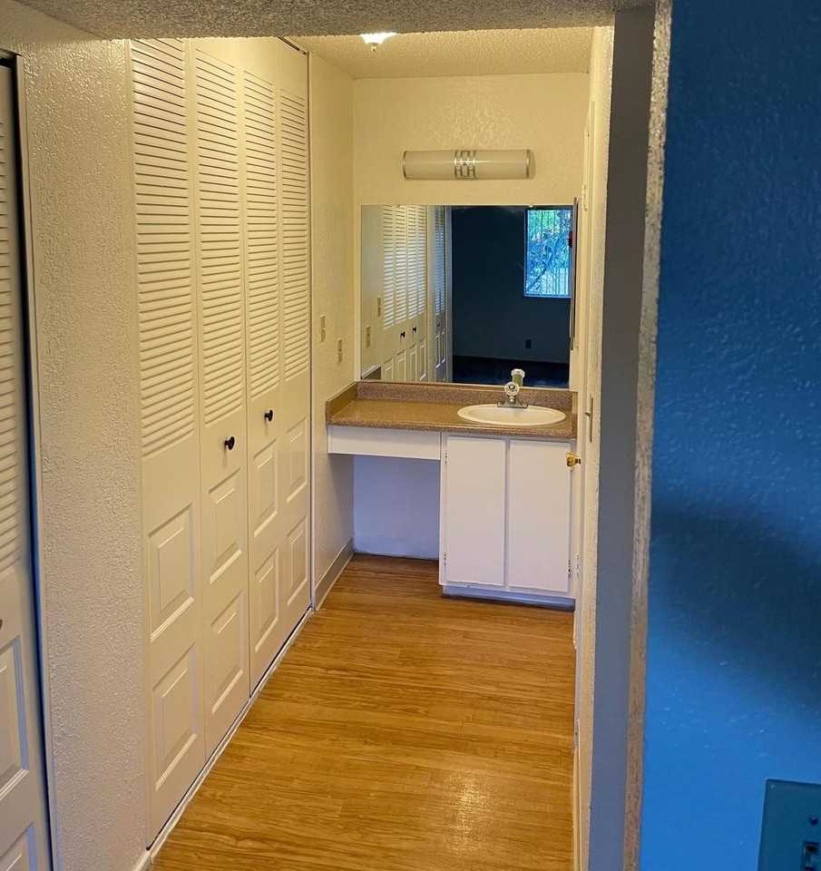 1671 W El Camino Ave - Photo 7 of 25