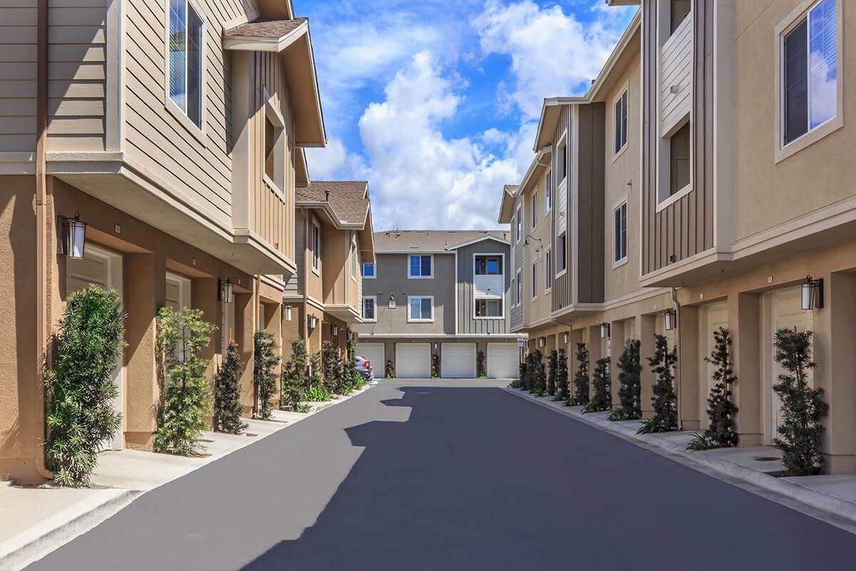 1701 Gateway Pl - Photo 2 of 50