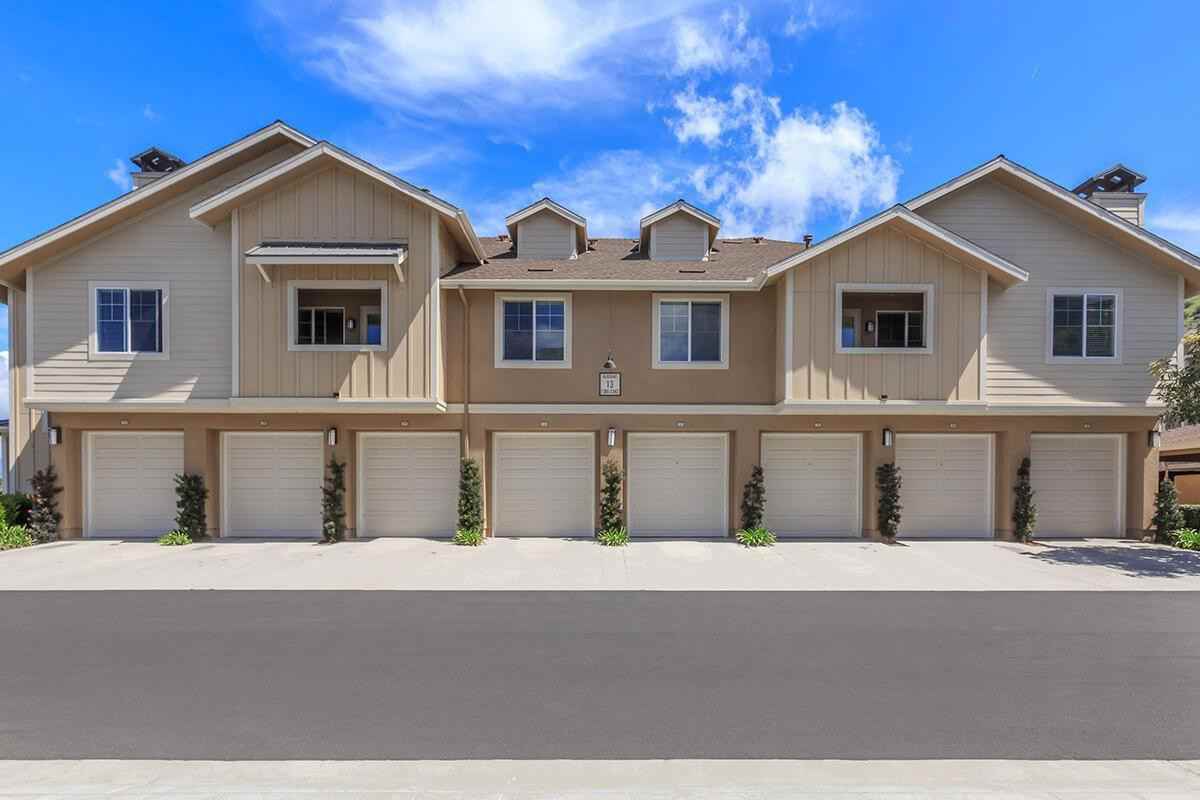 1701 Gateway Pl - Photo 6 of 50