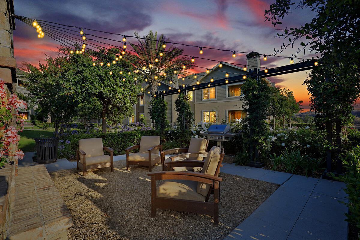 1701 Gateway Pl - Photo 4 of 50