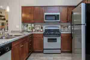 featured image of 1701 Gateway Pl