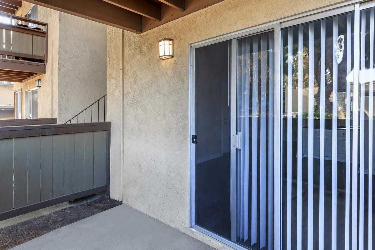 1717 E Birch St - Photo 7 of 11