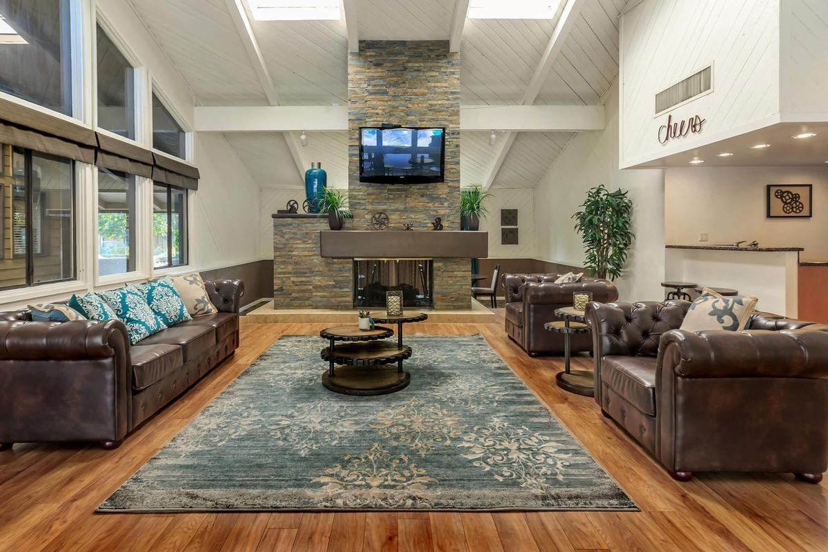 1717 E Birch St - Photo 6 of 6