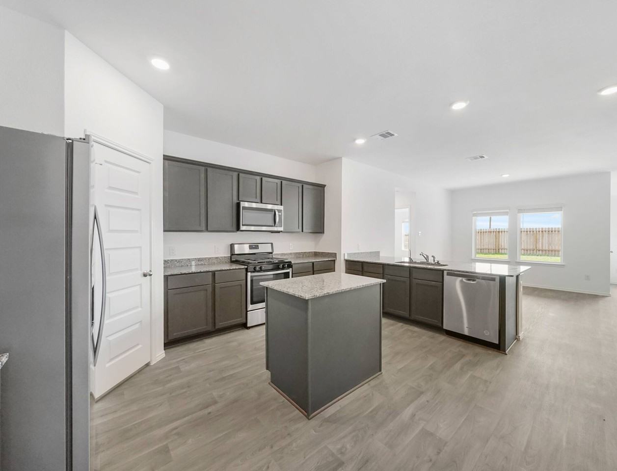 29330 Panamera Place - Photo 2 of 37