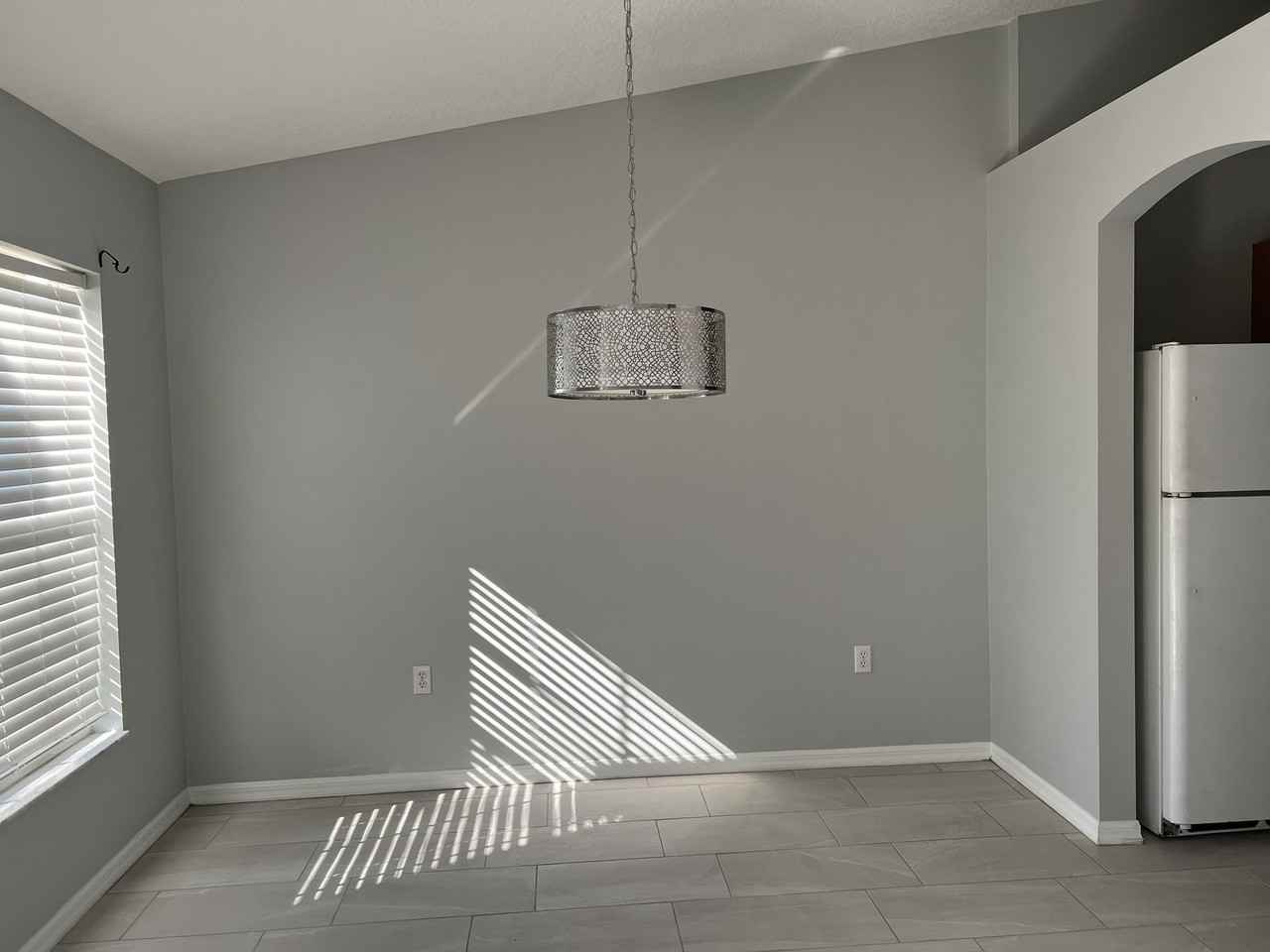 1330 Clovis Ln - Photo 4 of 8