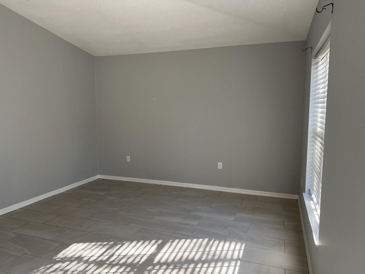 1330 Clovis Ln - Photo 7 of 8