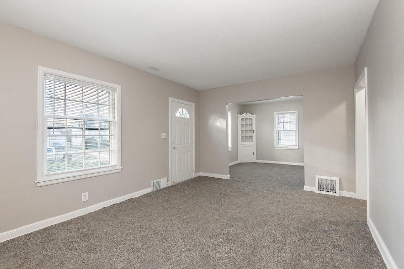 2941 N 53rd St - Photo 3 of 4