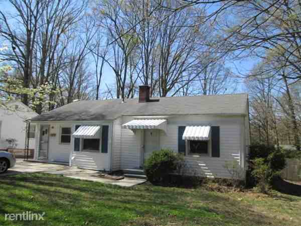 2715 Robin Hood Dr - Photo 2 of 2