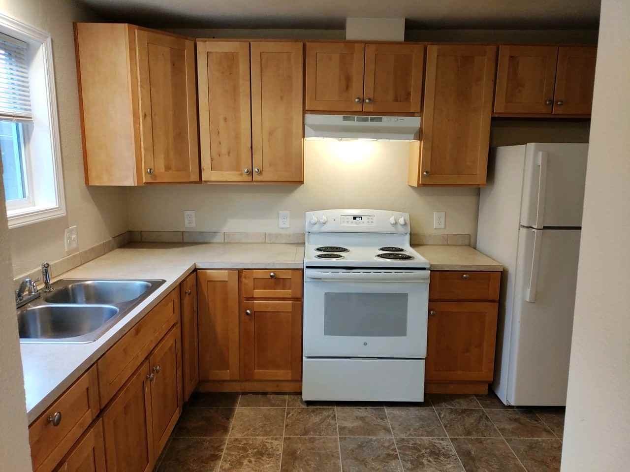 1221 W Franklin St #1221