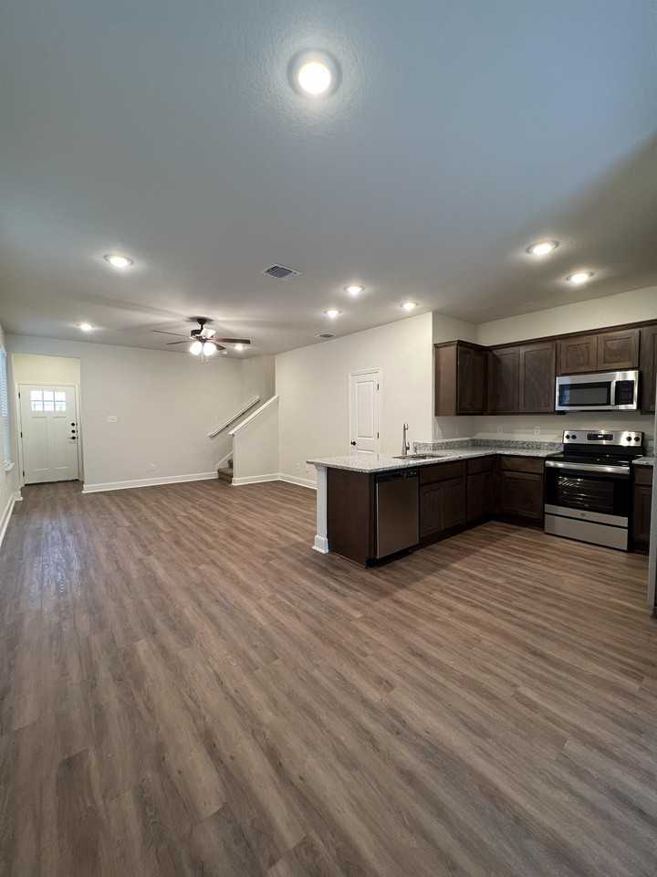 7617 Agave Bnd #102 - Photo 6 of 32