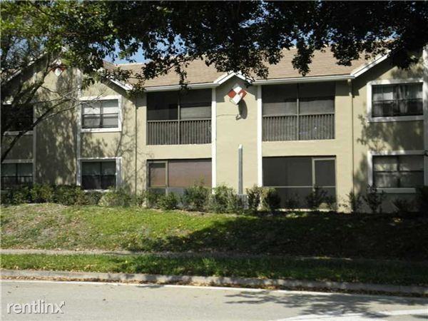 9601 Riverside Dr #A7 - Photo 3 of 5