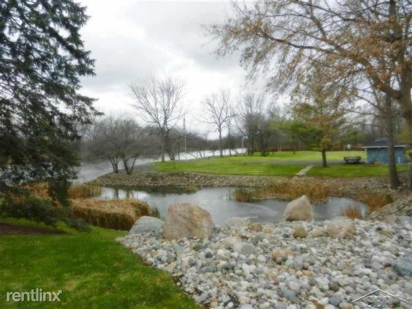 River Forest Condominiums - Photo 3 of 3