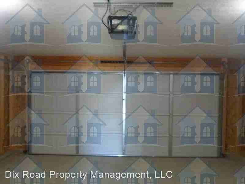 203 Wexford Dr - Photo 2 of 17