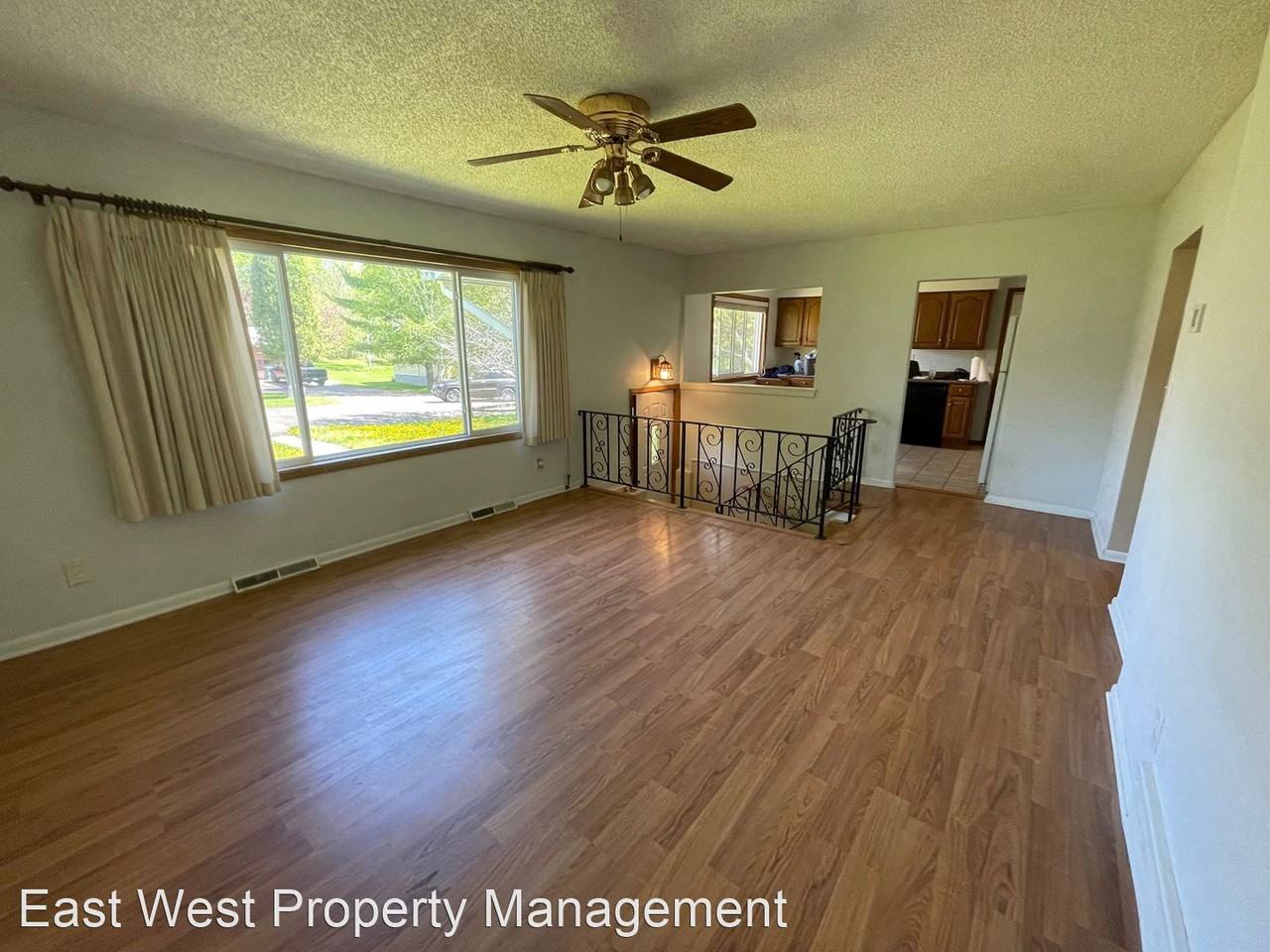 5326 Norwood St - Photo 3 of 34