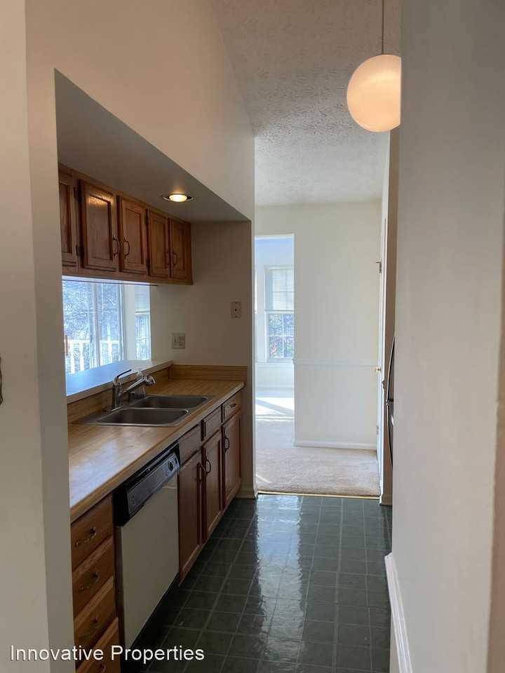 738 Southern Hills Dr - Photo 2 of 9