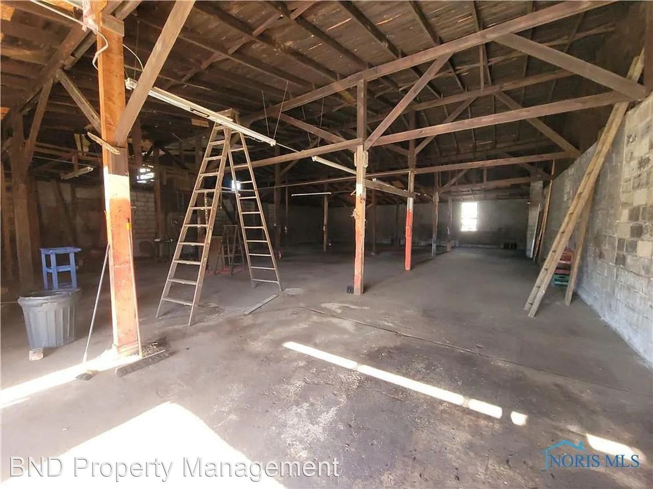 1024 N Michigan St - Photo 2 of 3