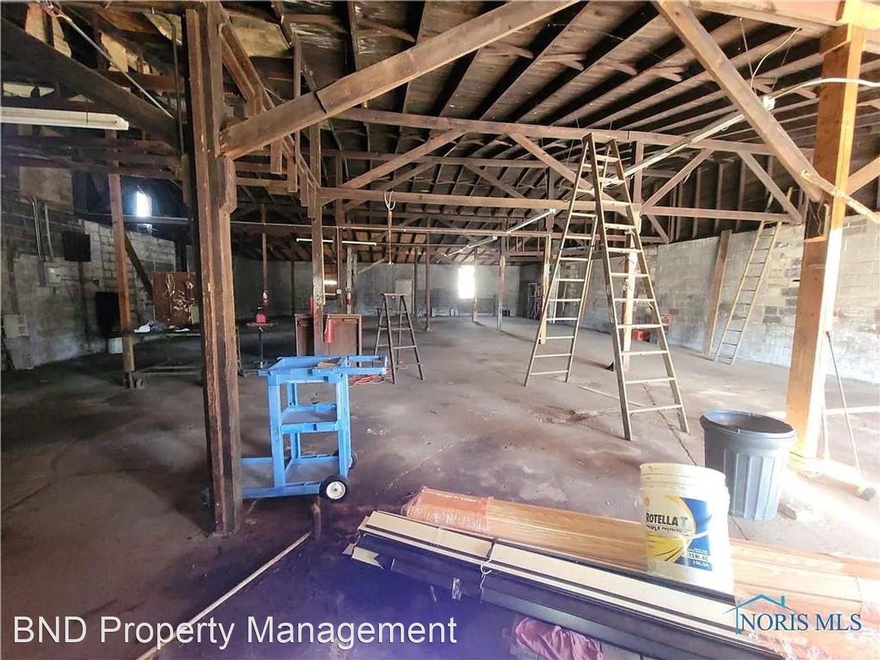 1024 N Michigan St - Photo 3 of 3