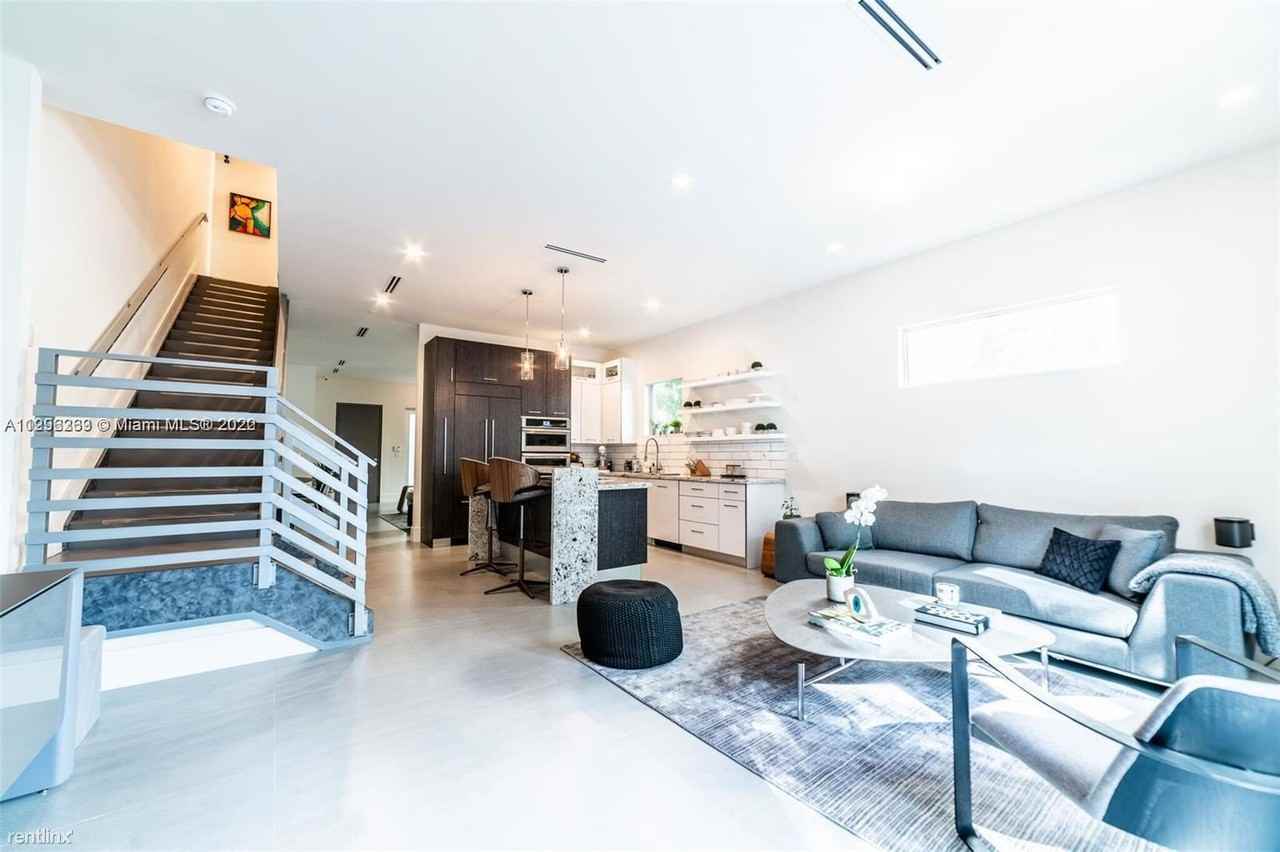 3063 Carter St - Photo 3 of 10