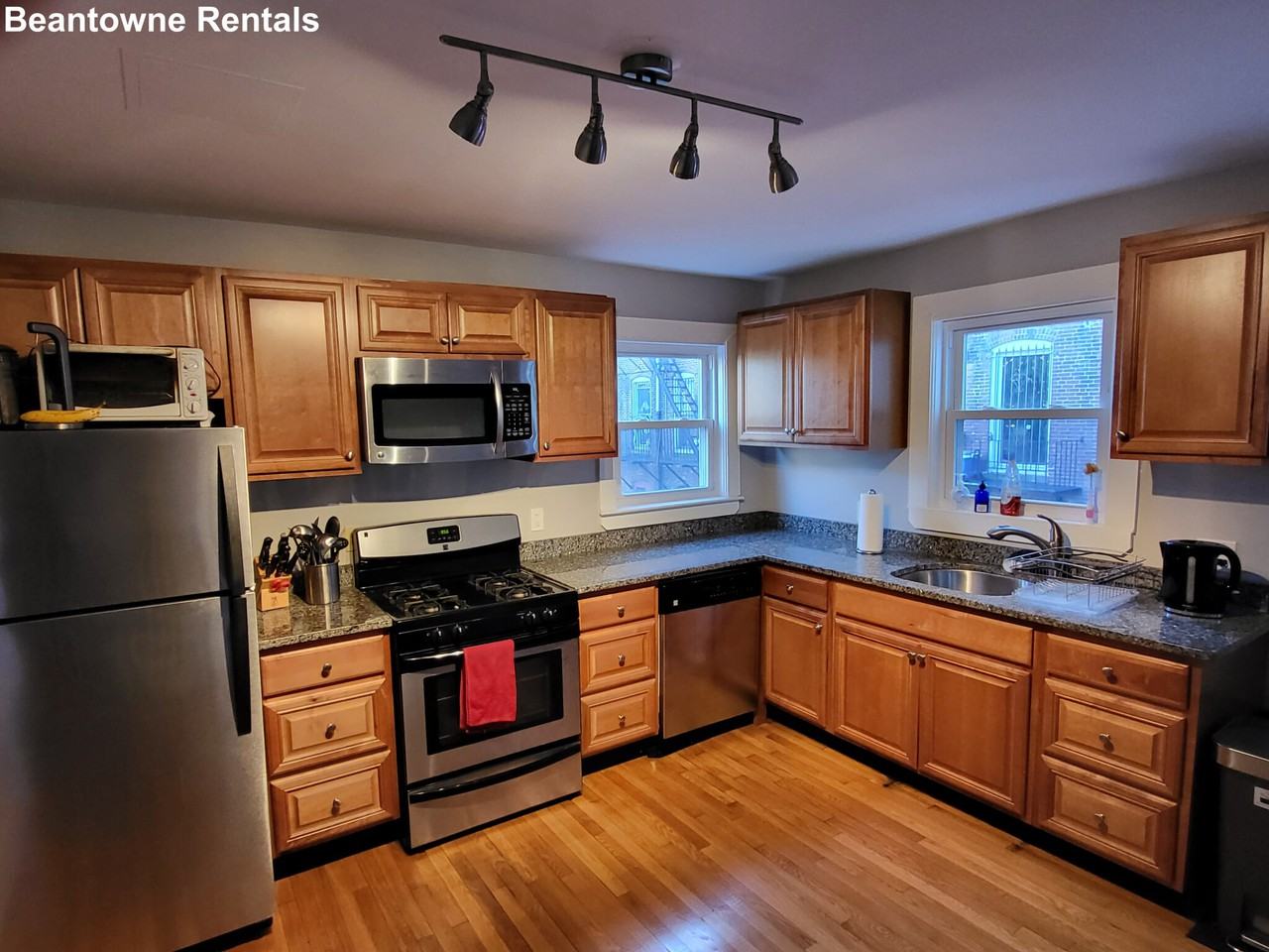 Mount Pleasant Ave - Photo 2 of 8