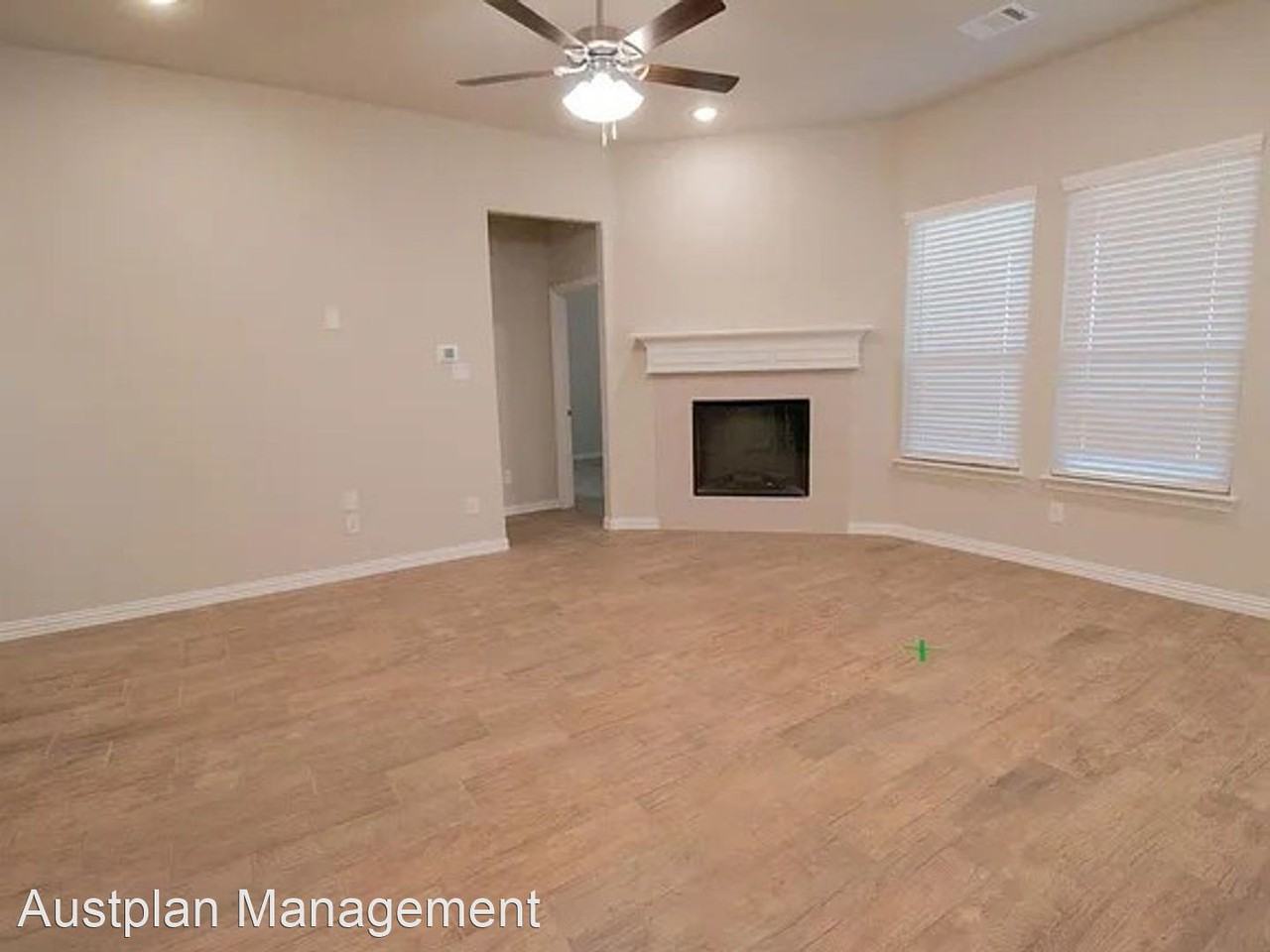 535 Hillcrest Cir - Photo 3 of 10