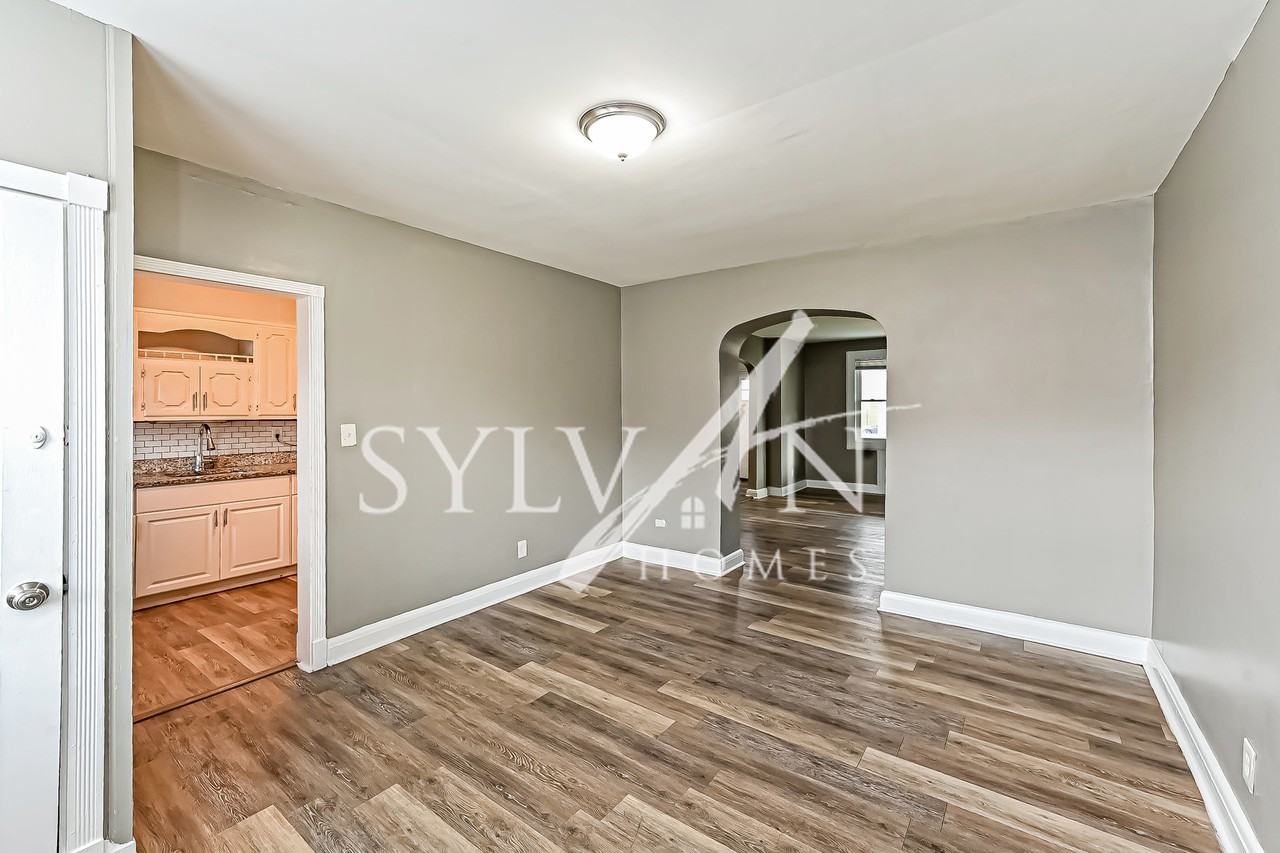 3106 Tioga Pkwy - Photo 2 of 14