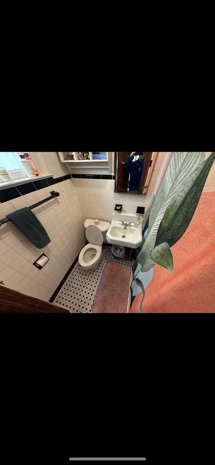 364 Sixth St - Photo 5 of 11