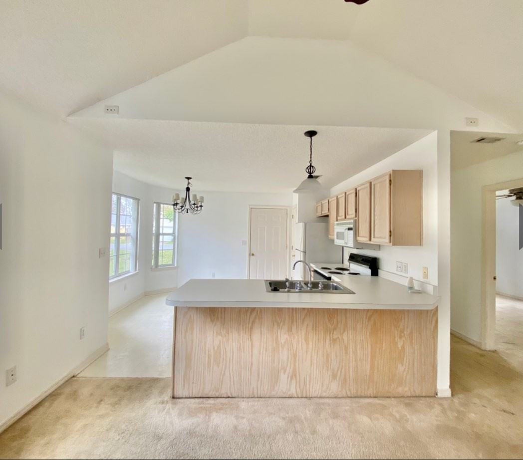 1914 Summer Hills Ln #1 - Photo 4 of 12
