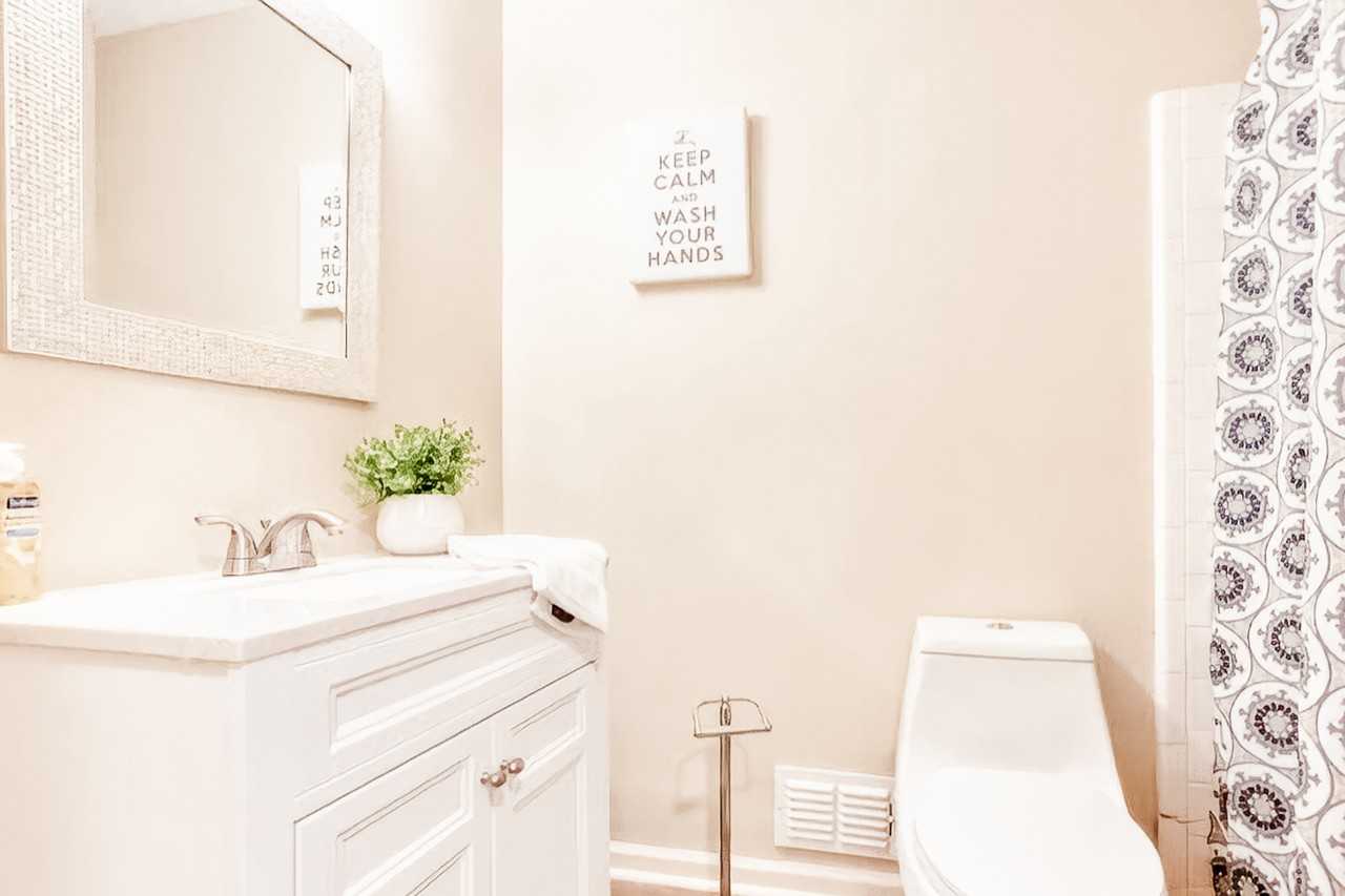 Fairlane Dr - Photo 6 of 17