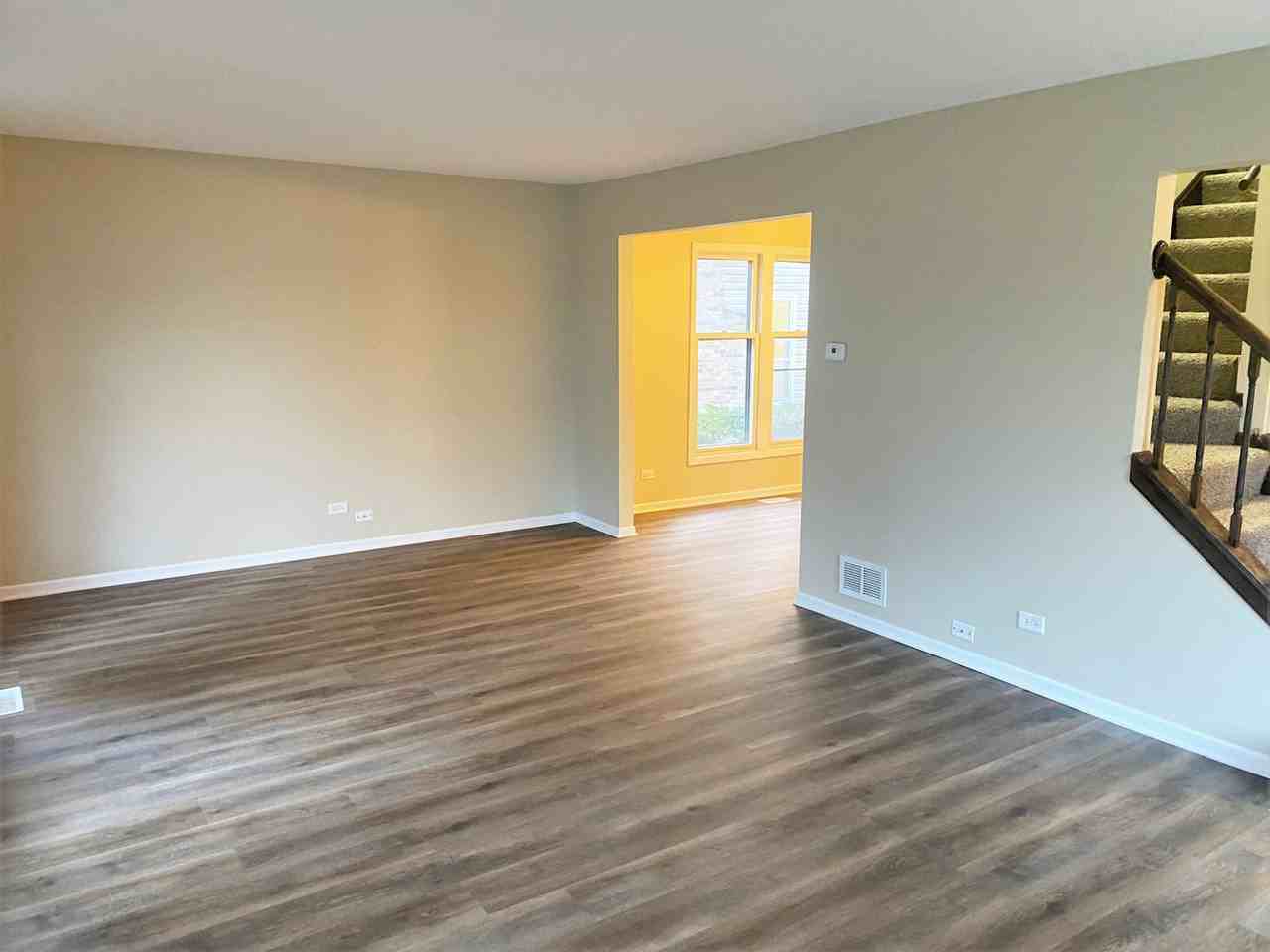 4290 Huntington Blvd - Photo 3 of 13