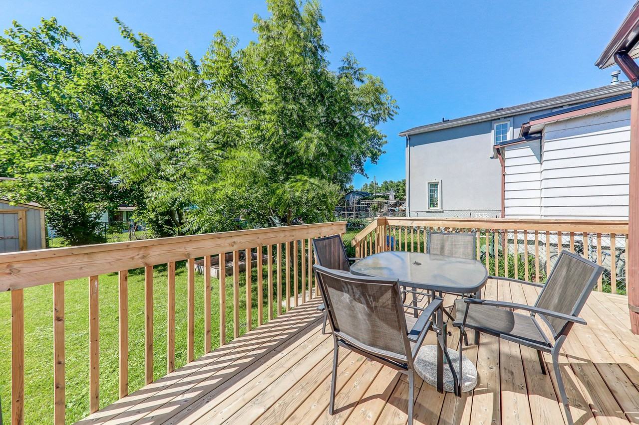 9 Maple Bush Avenue - Photo 7 of 25