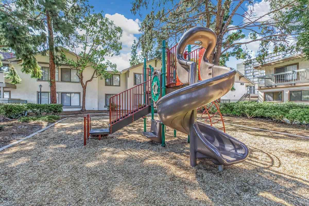 3825 Garden Grove Blvd