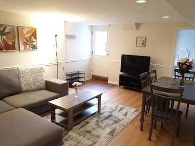 1505 Mathers Ave - Photo 2 of 16