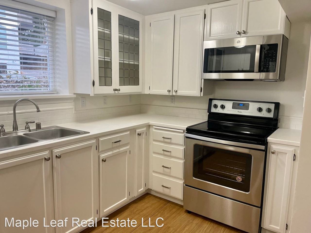 102 Ne 50th St - Photo 3 of 23