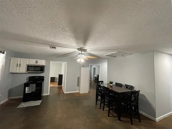 20891 Pine Island Rd - Photo 7 of 14