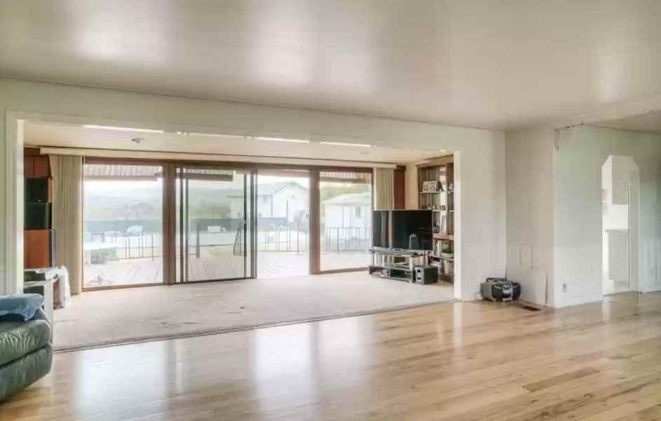 250 Canyon Highlands Dr - Photo 2 of 20