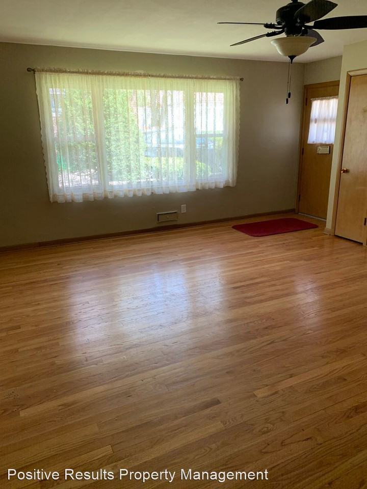 1607 Greenwood Ave. - Photo 3 of 13