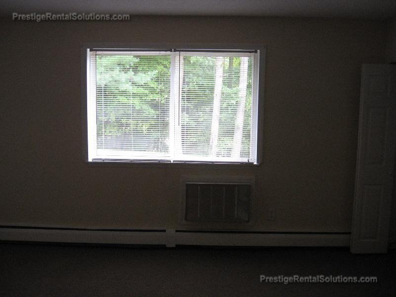 89 Plympton St #17 - Photo 5 of 9