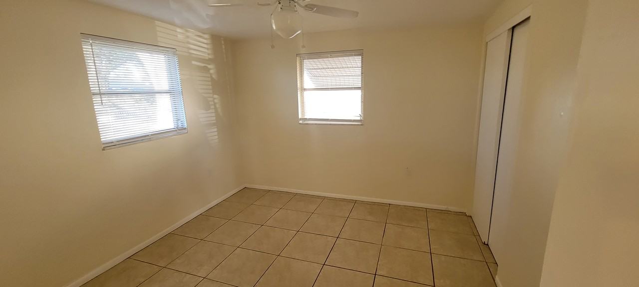 3623 Holiday Lake Dr - Photo 7 of 11