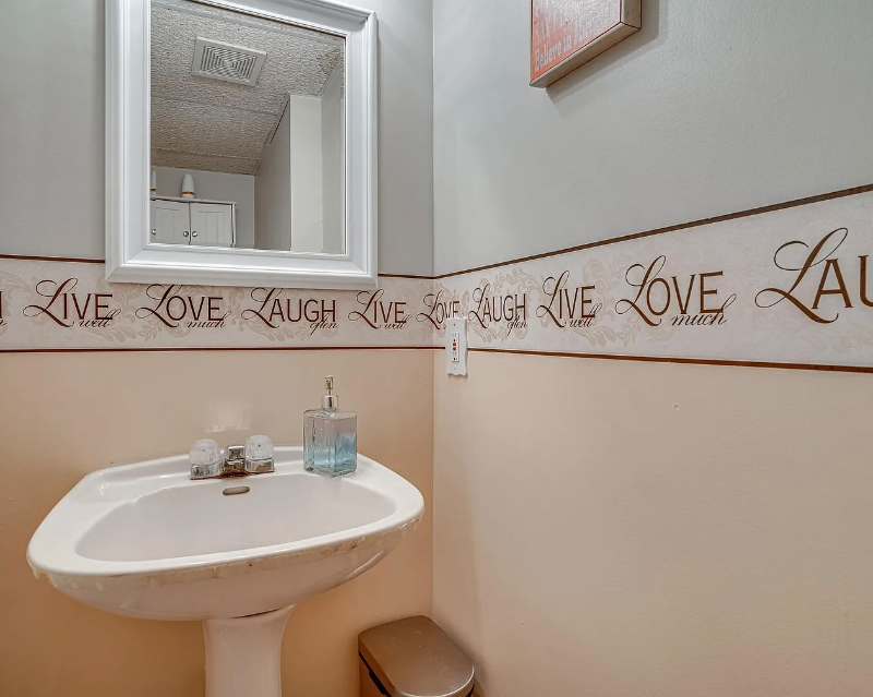 2126 Briarwood Dr - Photo 7 of 15