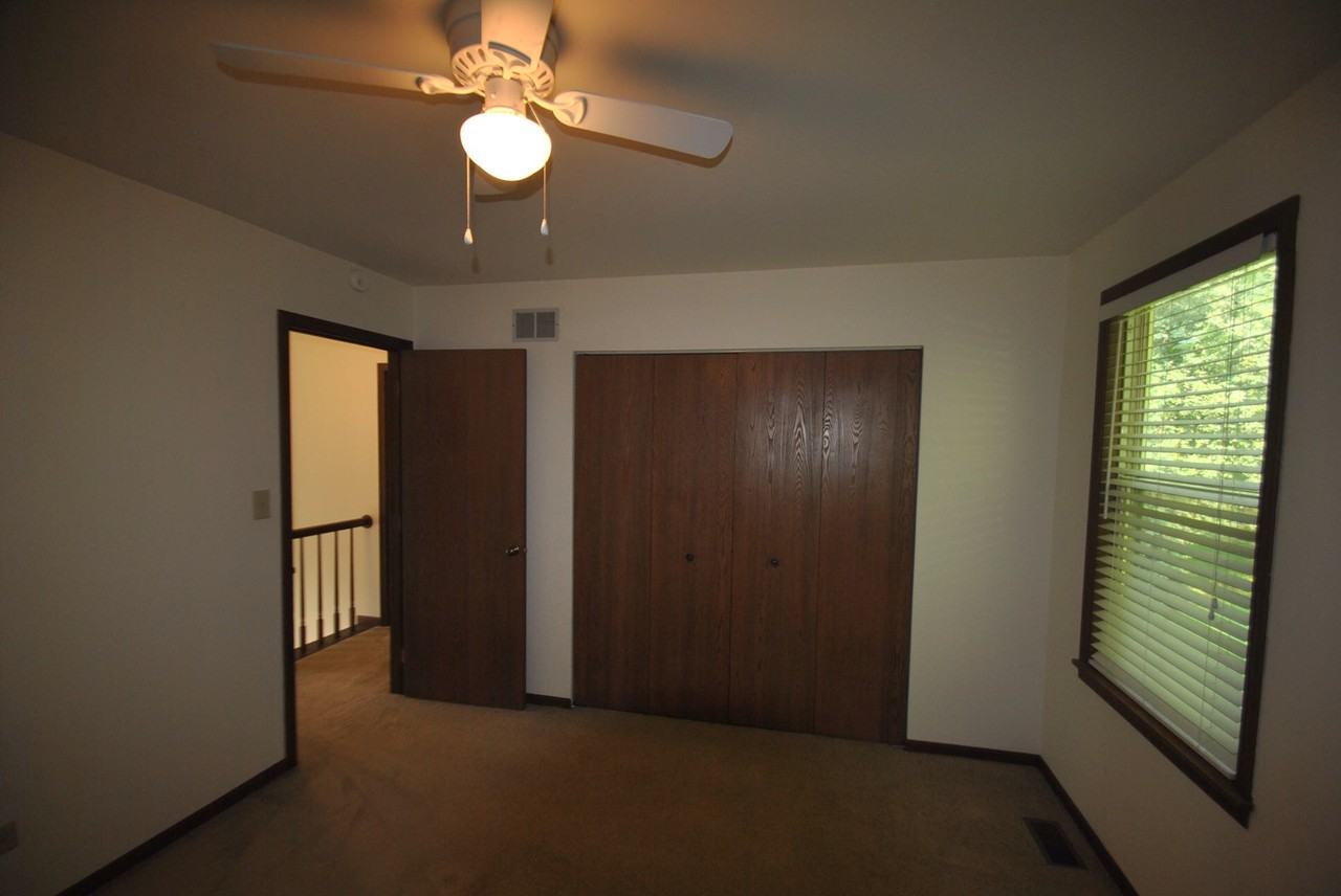 1620 Teri Ln - Photo 3 of 10